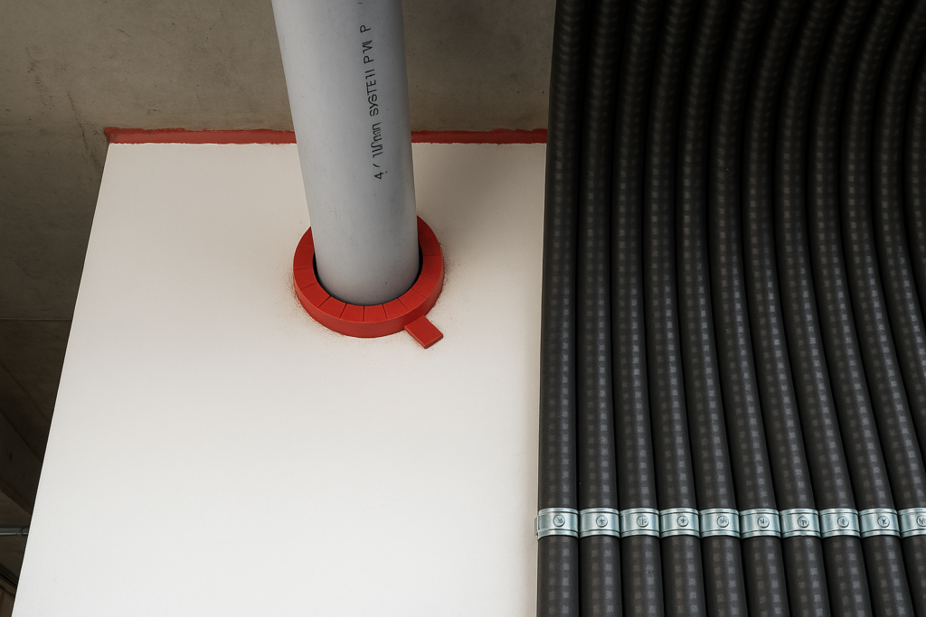 Home collar in gypsum wall 1.webp